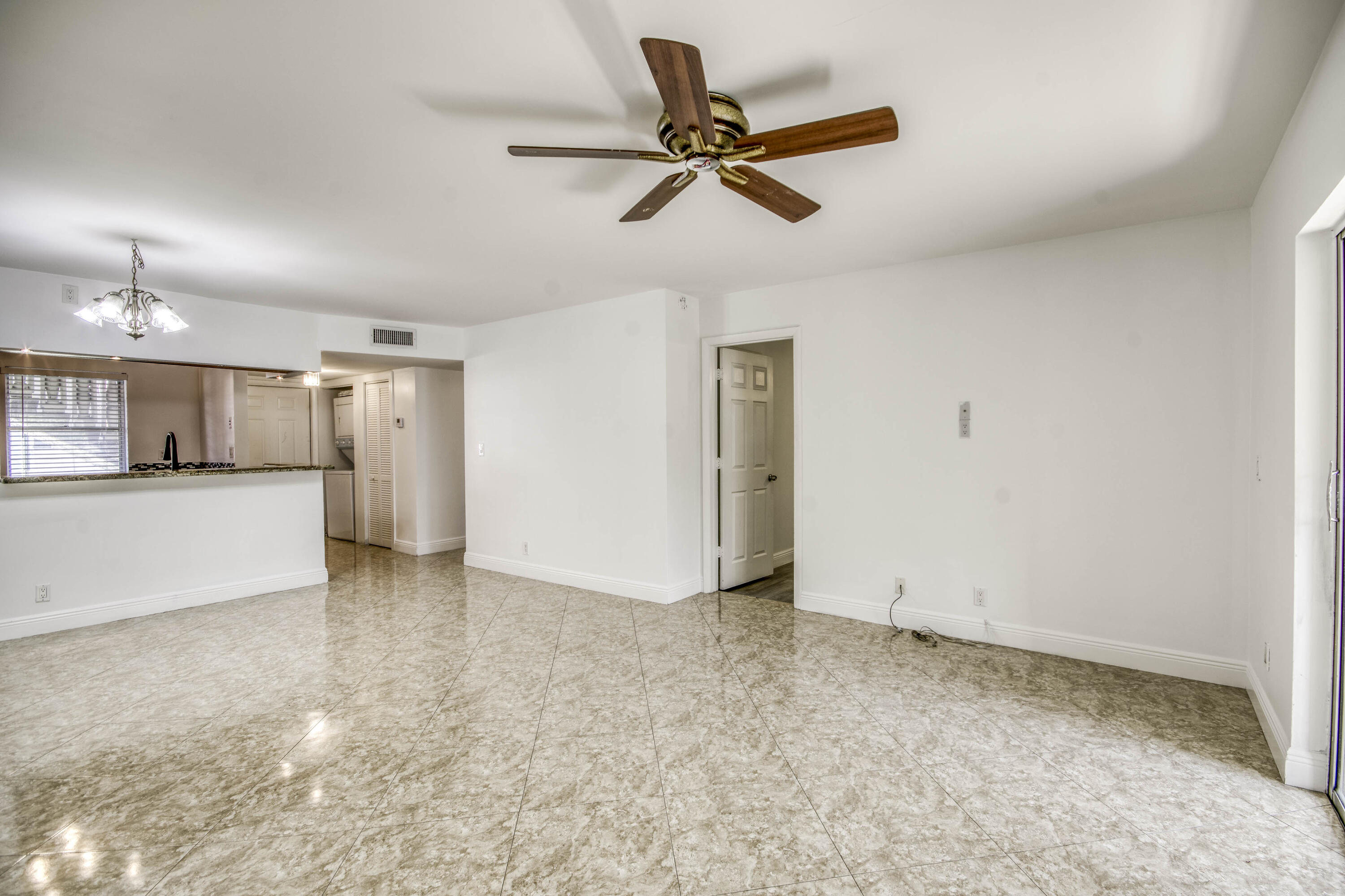 9200 Southwest 3rd Street, Unit 109 Boca Raton, FL 33428 - Photo 5 of 11 _IMG0975_HDR