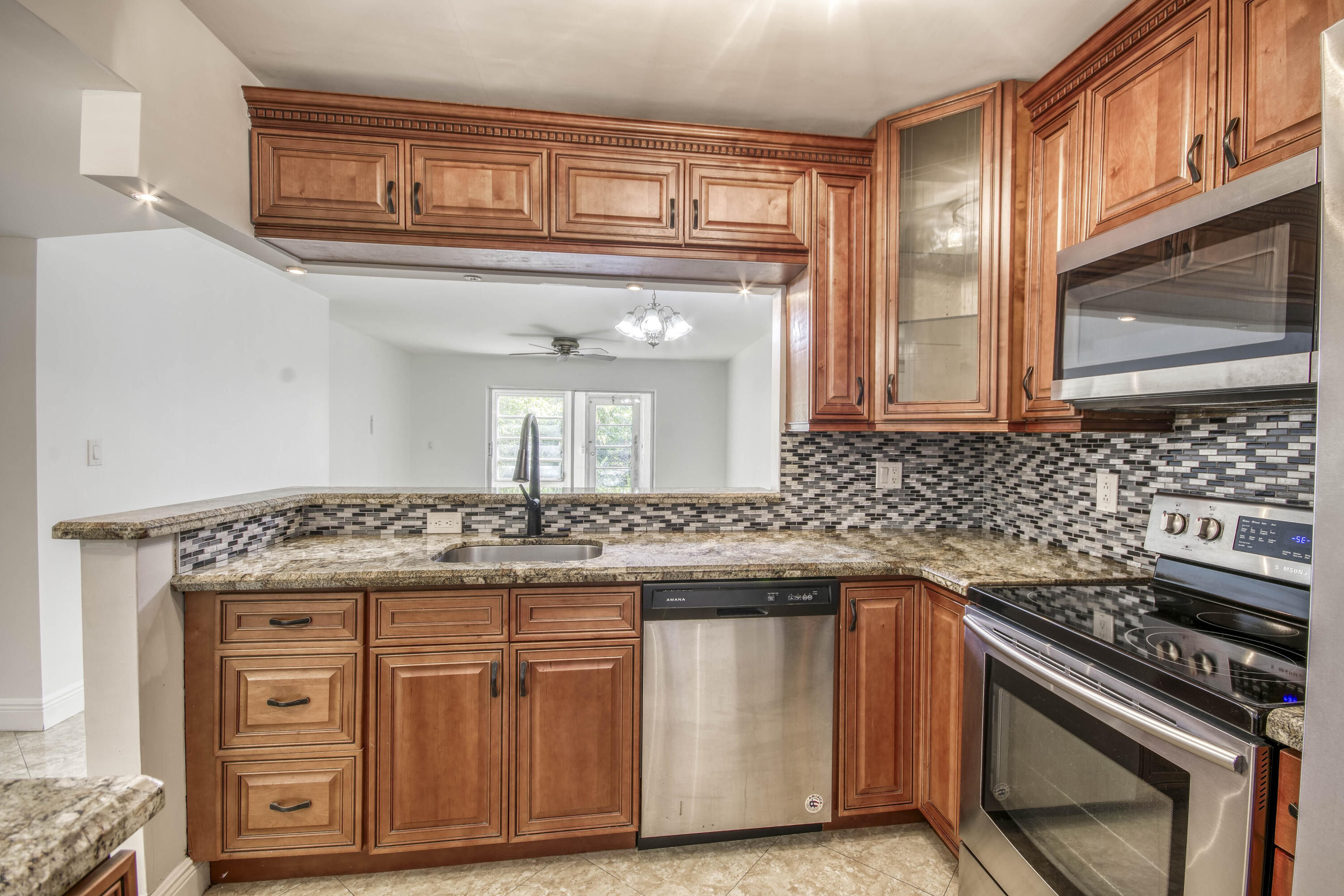 9200 Southwest 3rd Street, Unit 109 Boca Raton, FL 33428 - Photo 7 of 11 _IMG1015_HDR