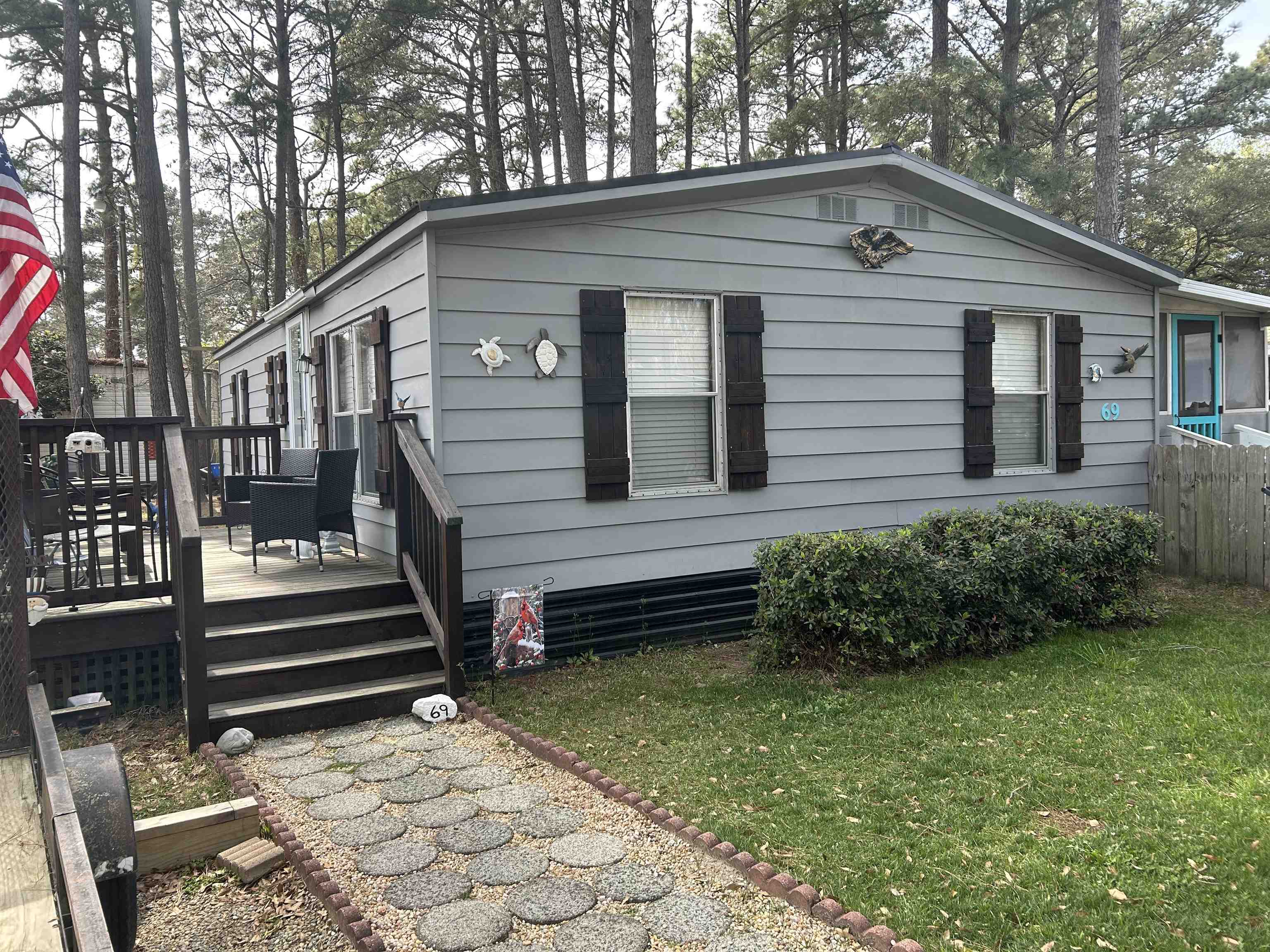 69 Offshore Drive Murrells Inlet, SC 29576 - Photo 2 of 27