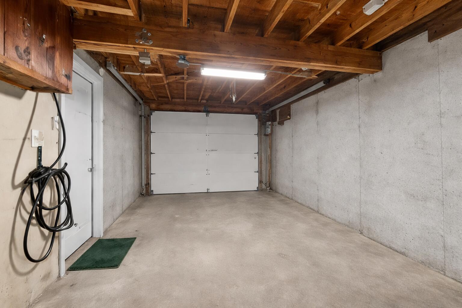 89 Boyds Corner Road South Berwick, ME 03908 - Photo 45 of 58 Direct Access to Heated Gargaer