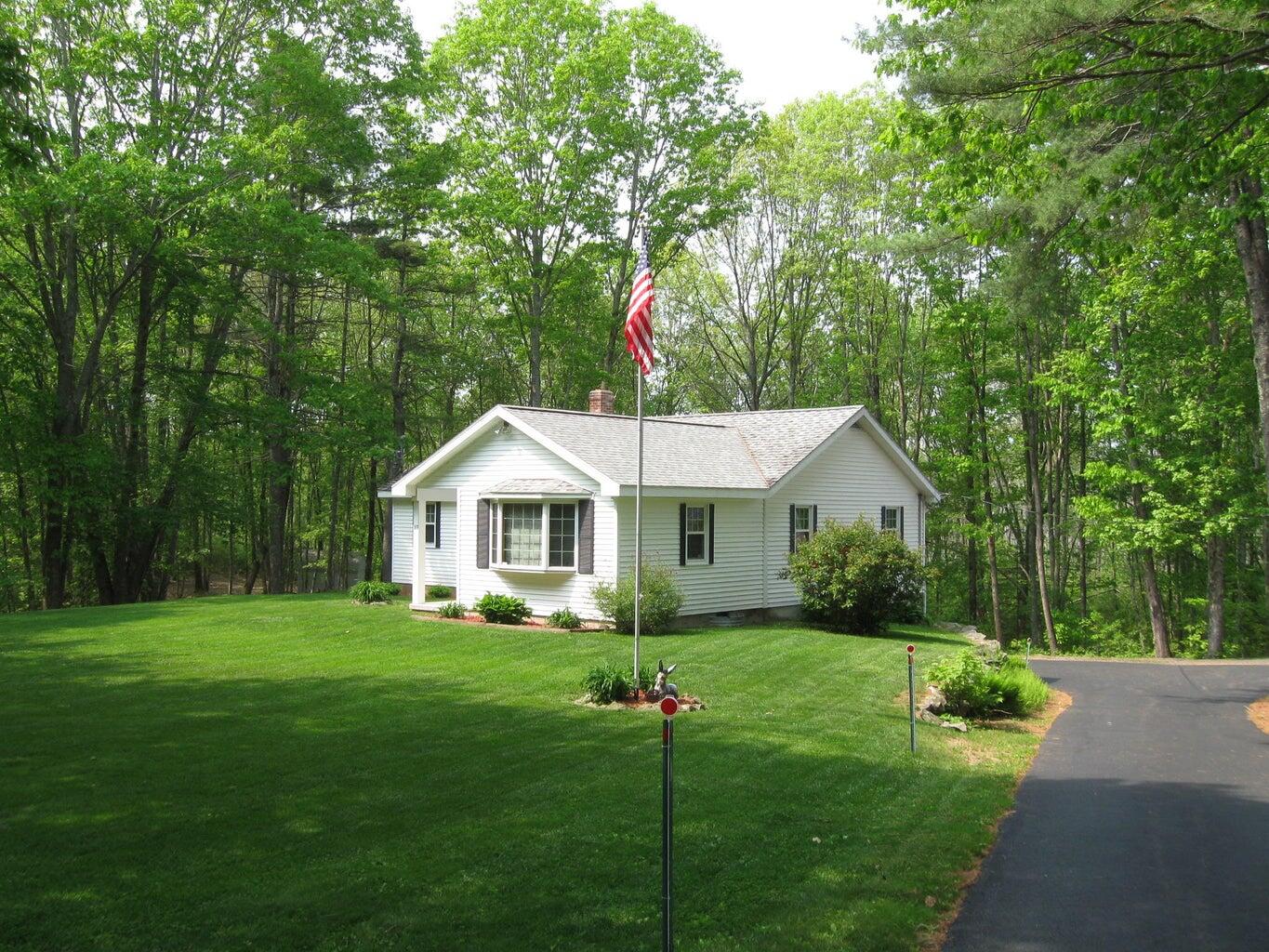 89 Boyds Corner Road South Berwick, ME 03908 - Photo 5 of 58 Summer at Cottage