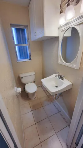 $319,900 | 842 Selkirk Street, West Palm Beach, FL 33405