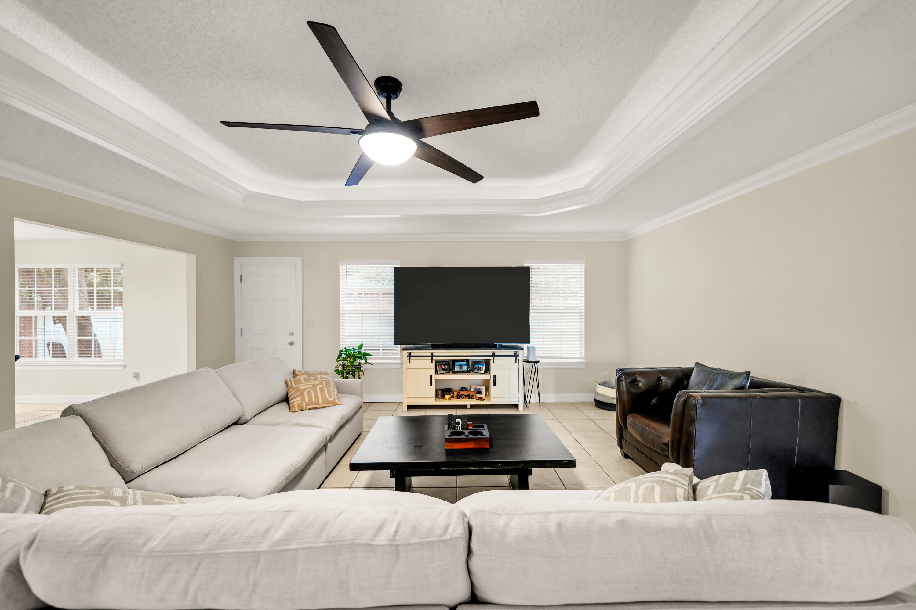 98 Point Comfort Road Mary Esther, FL 32569 - Photo 10 of 46 DSC00438