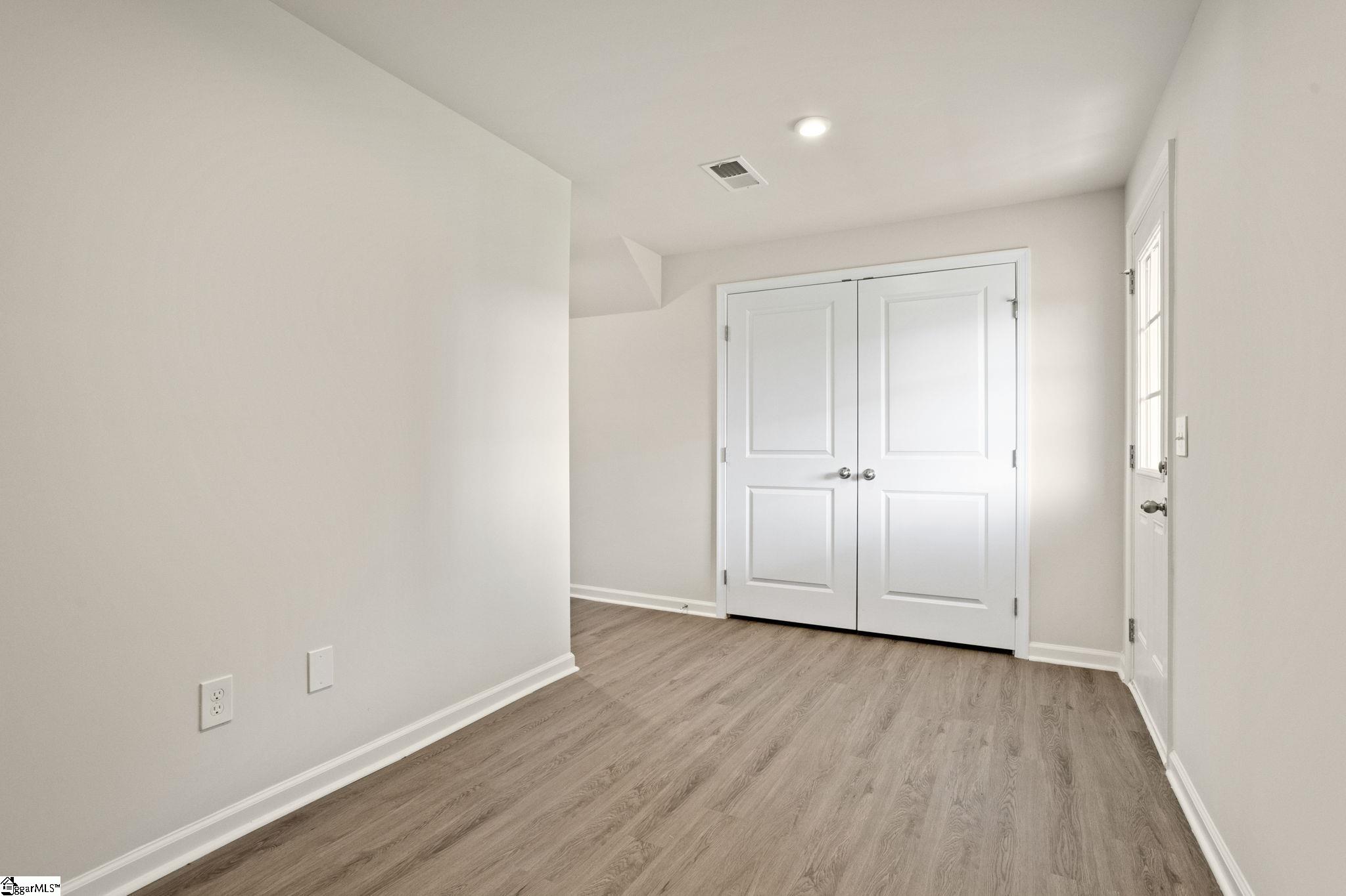 116 Sligh Way Easley, SC 29642 - Photo 8 of 36 Gallery Image 8