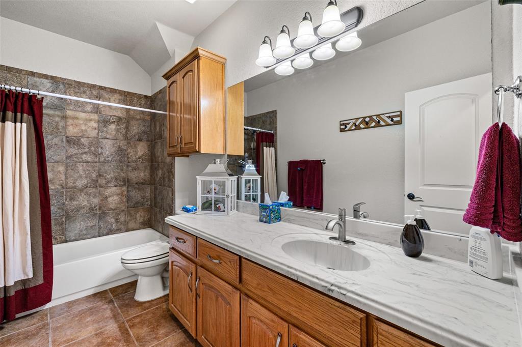 2809 Wind Point Court Tolar, TX 76476 - Photo 23 of 40