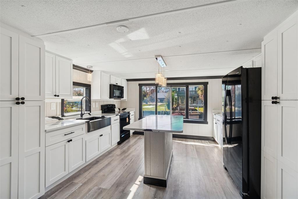 7287 Aberdeen Court Weeki Wachee, FL 34607 - Photo 13 of 61