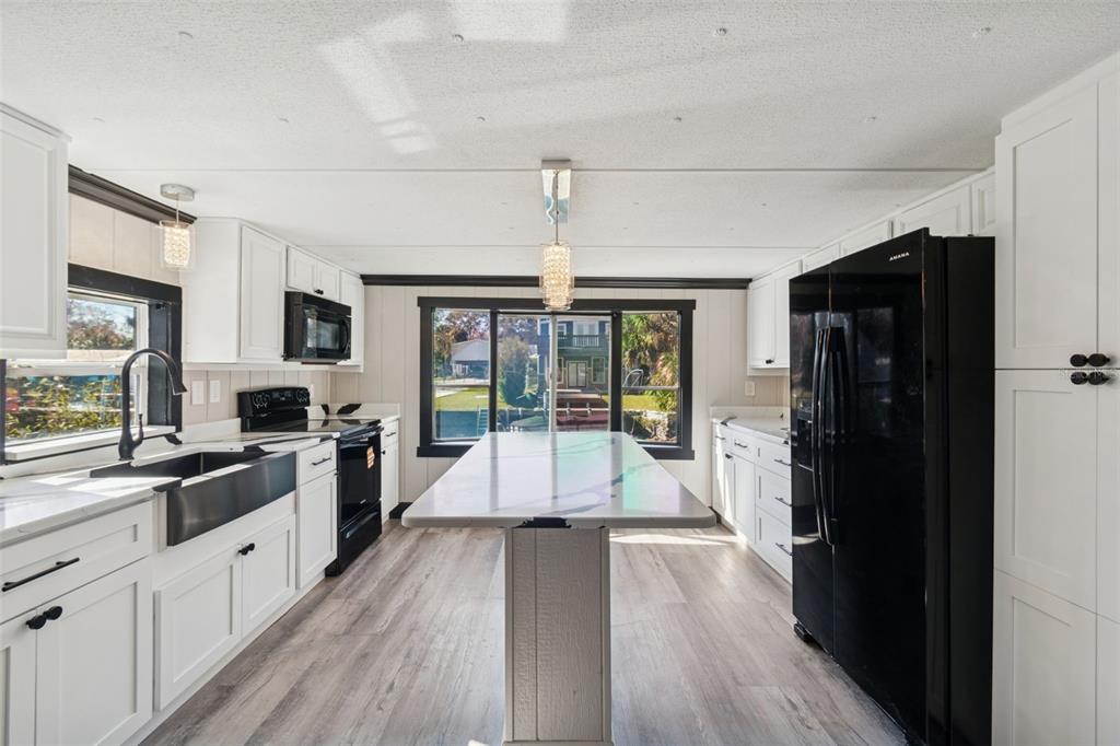 7287 Aberdeen Court Weeki Wachee, FL 34607 - Photo 14 of 61