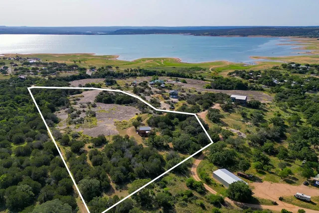 $290,000 | 271 The Rock Road, Buchanan Dam, TX 78609