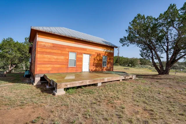 $290,000 | 271 The Rock Road, Buchanan Dam, TX 78609