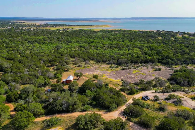 $290,000 | 271 The Rock Road, Buchanan Dam, TX 78609