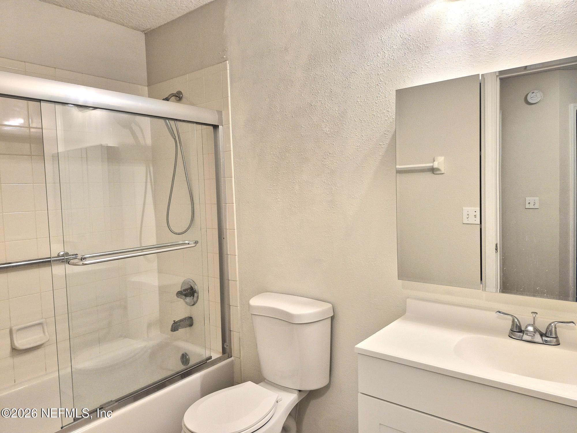 5260 Collins Road, Unit 1501 Jacksonville, FL 32244 - Photo 12 of 18 Guest Bath