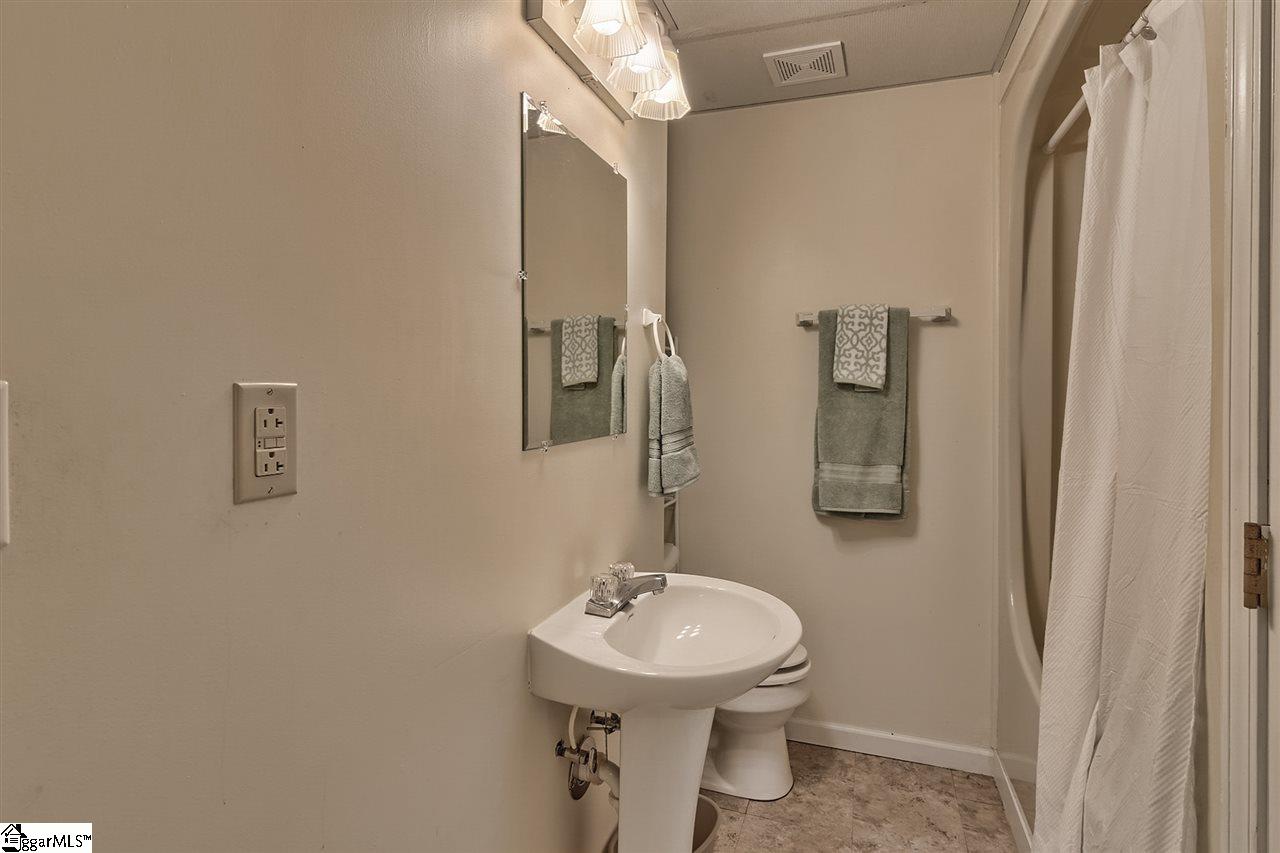 2024 Mt Tabor Church Road Easley, SC 29640 - Photo 26 of 36 Gallery Image 26