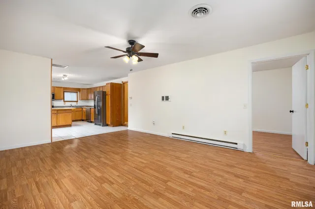 $144,900 | 806 North Galena Avenue, Wyoming, IL 61491