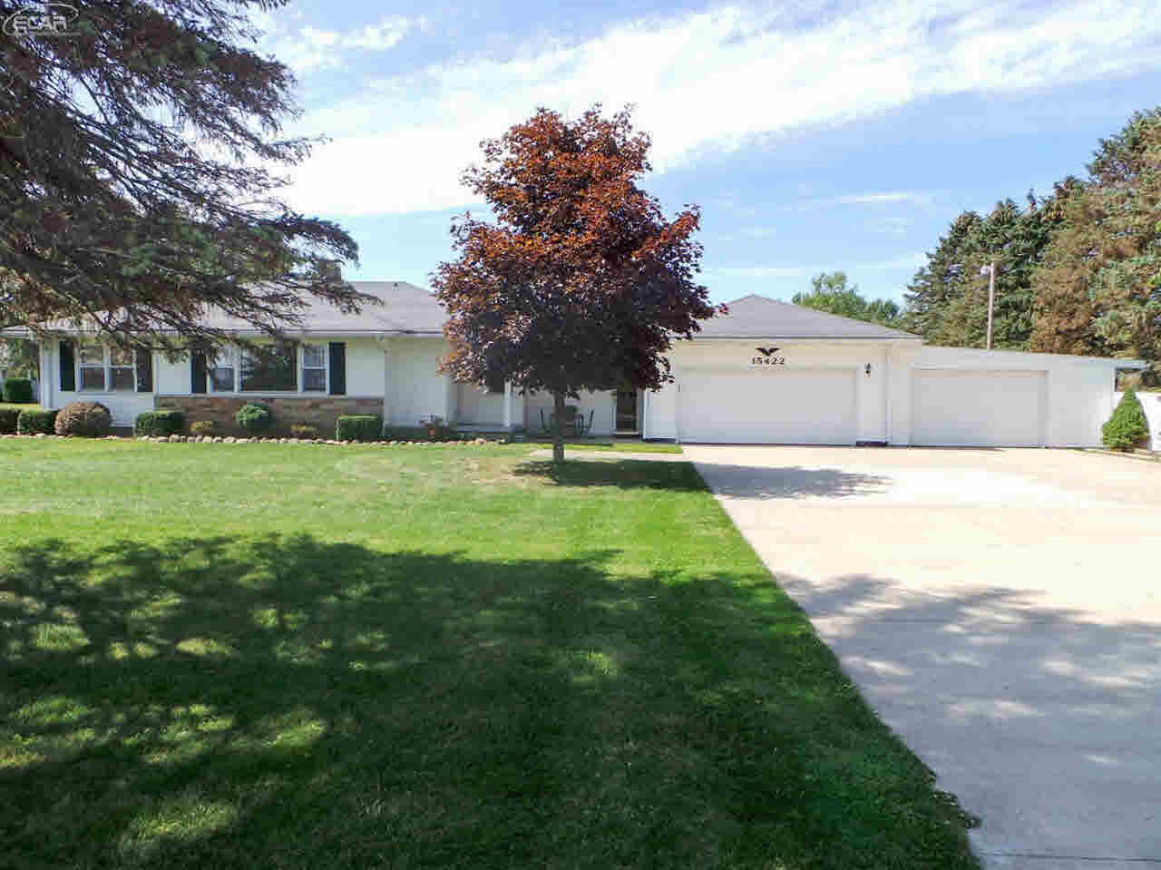 15422 Lincoln Road Chesaning, MI 48616 - Photo 2 of 27 21364483-1.JPG