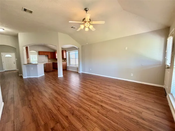 $2,200 | 11807 Green Colling Park Drive, Houston, TX 77047