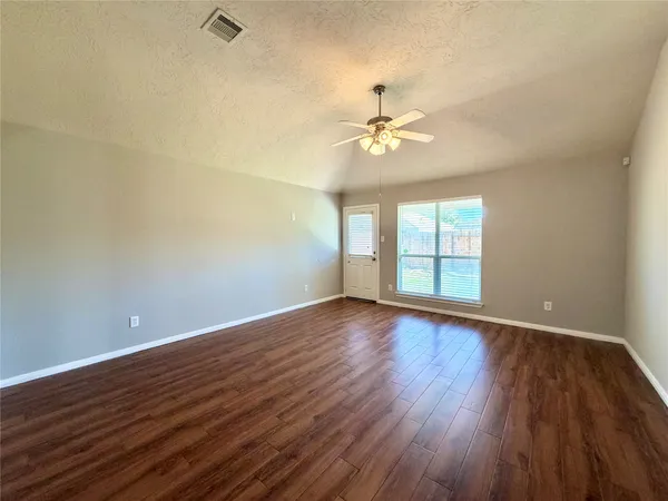 $2,200 | 11807 Green Colling Park Drive, Houston, TX 77047