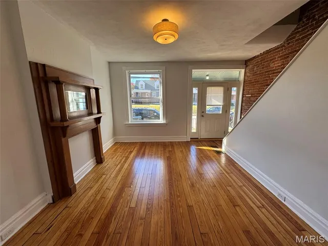 $564,000 | 1110 Tamm Avenue, Unit 1110 1112, St. Louis, MO 63139