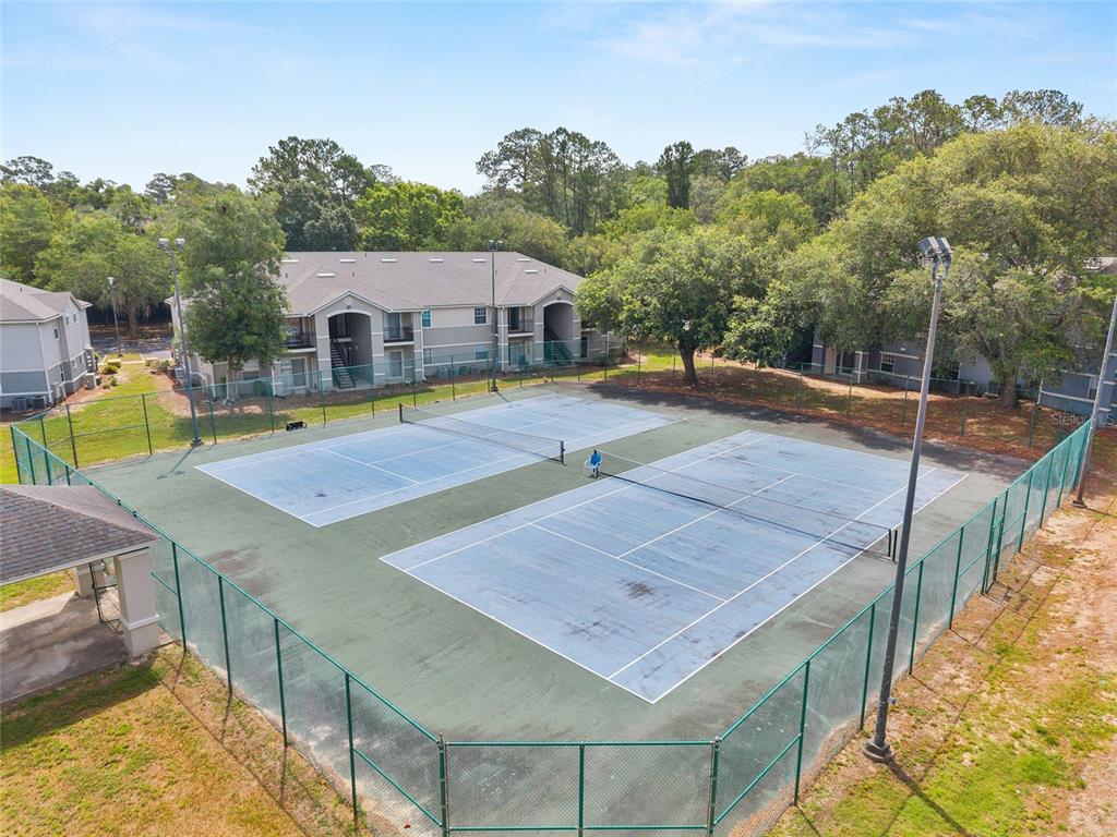 3705 Southwest 27th Street, Unit 412 Gainesville, FL 32608 - Photo 34 of 35