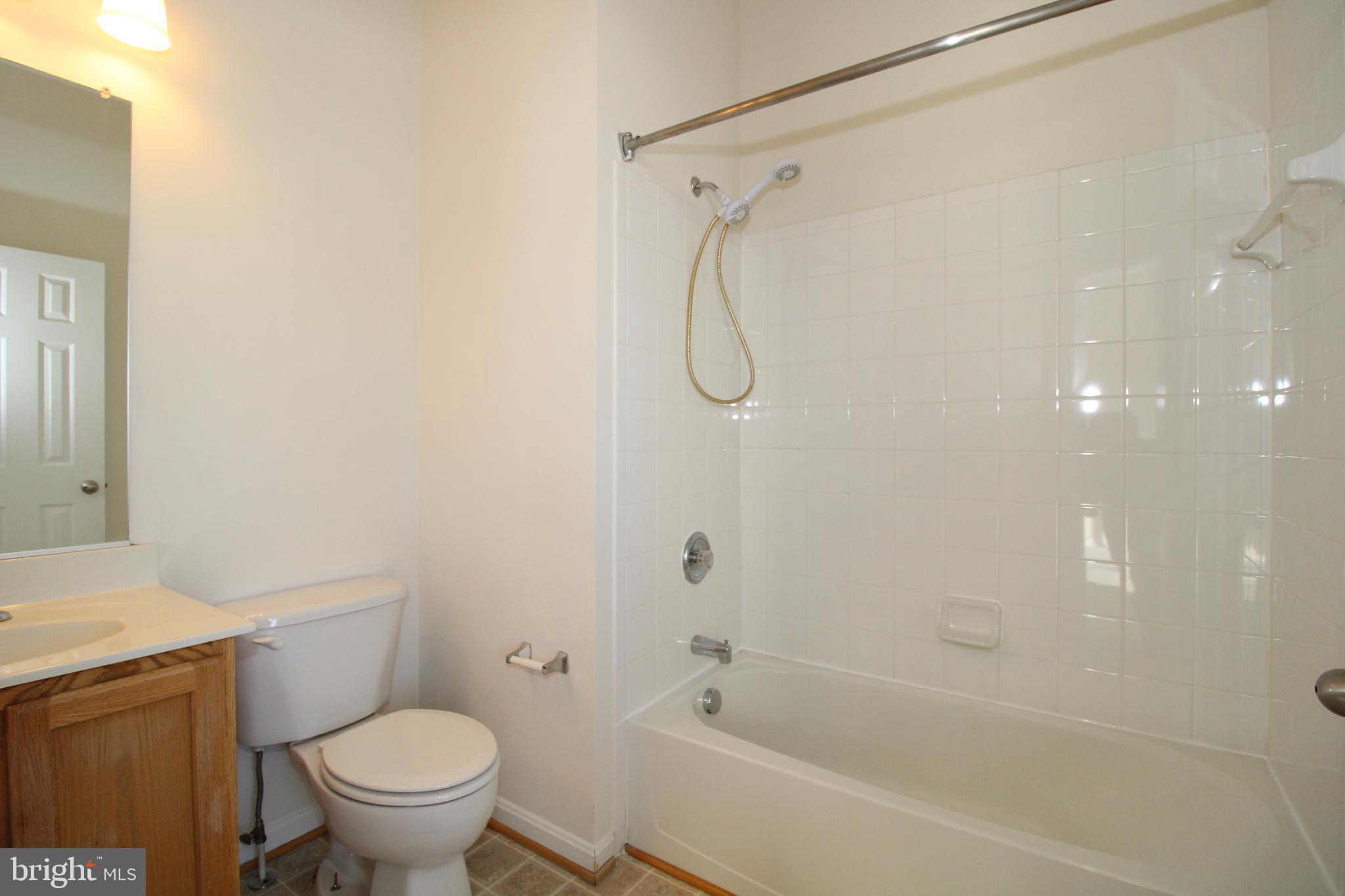 12916 Yellow Jacket Road Hagerstown, MD 21740 - Photo 17 of 18 Master Bath