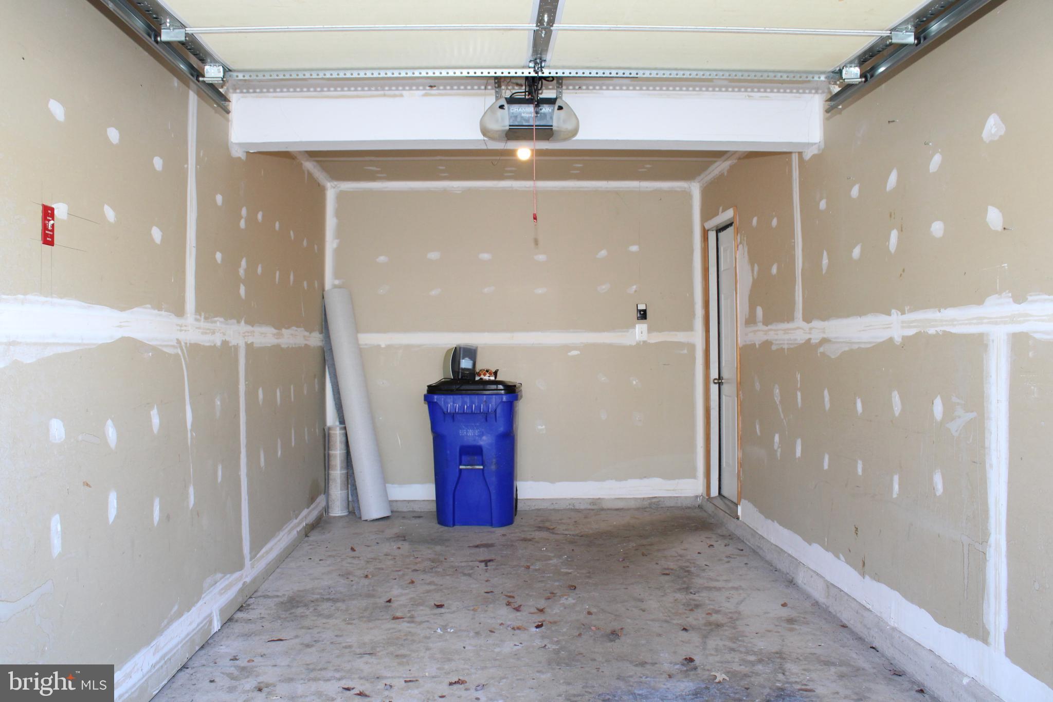 12916 Yellow Jacket Road Hagerstown, MD 21740 - Photo 18 of 18 Garage