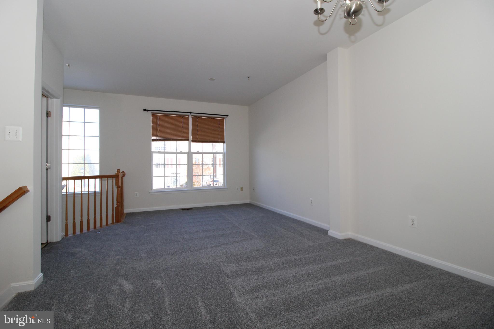 12916 Yellow Jacket Road Hagerstown, MD 21740 - Photo 5 of 18 Living Room (1 of 2)