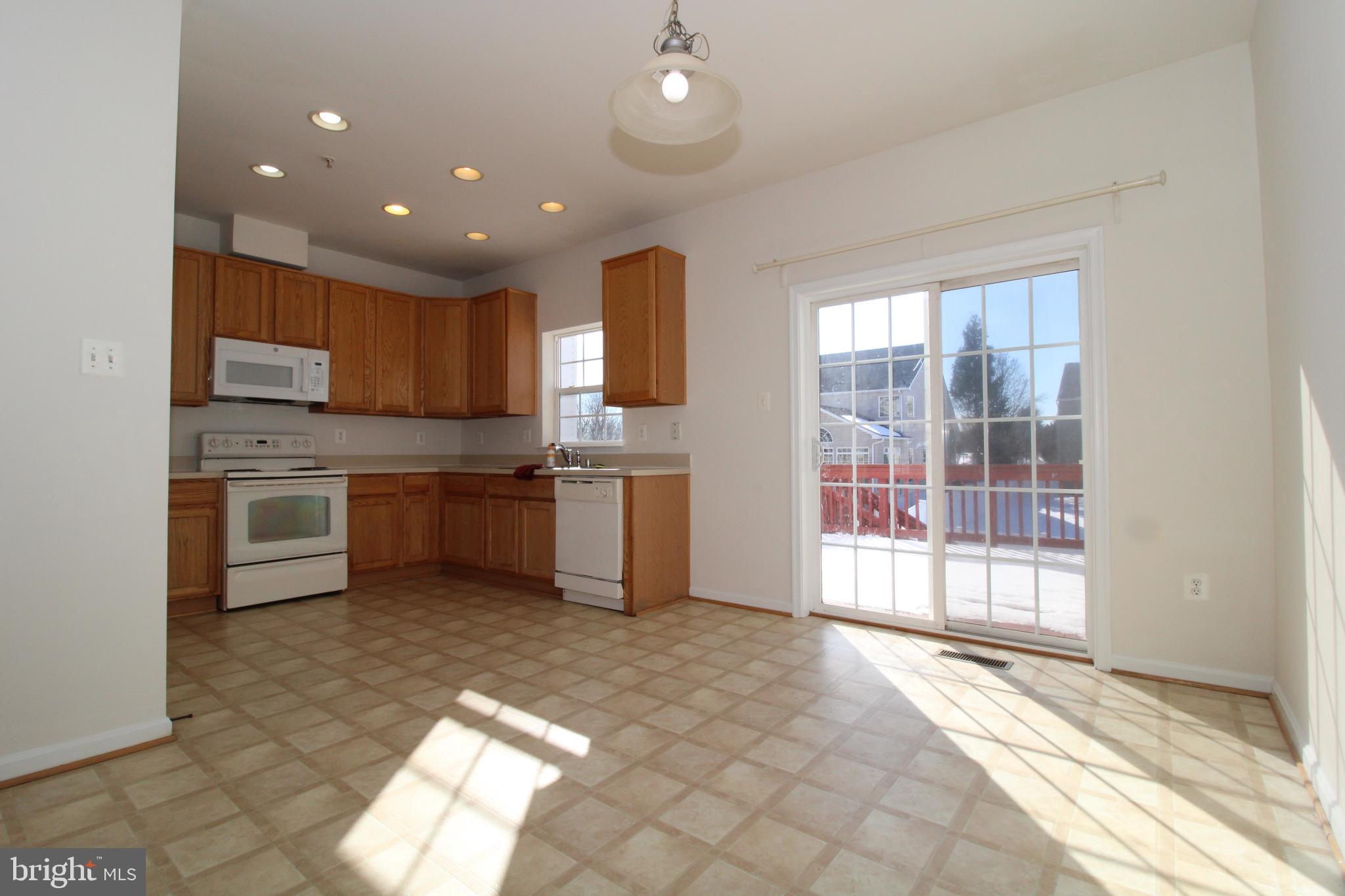 12916 Yellow Jacket Road Hagerstown, MD 21740 - Photo 8 of 18 Kitchen (1 of 2)