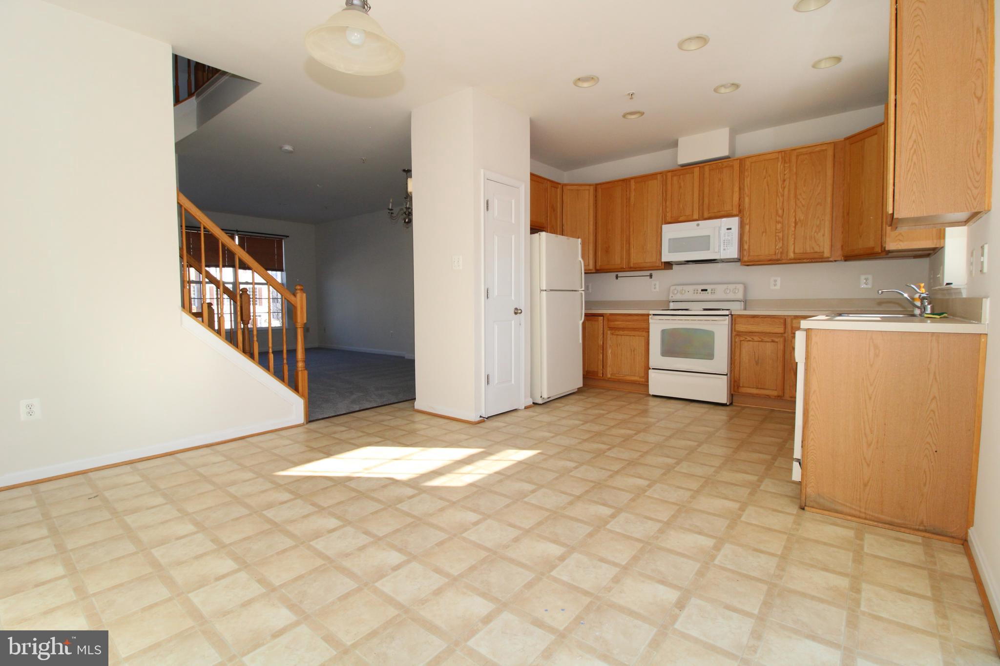 12916 Yellow Jacket Road Hagerstown, MD 21740 - Photo 9 of 18 Kitchen (2 of 2)