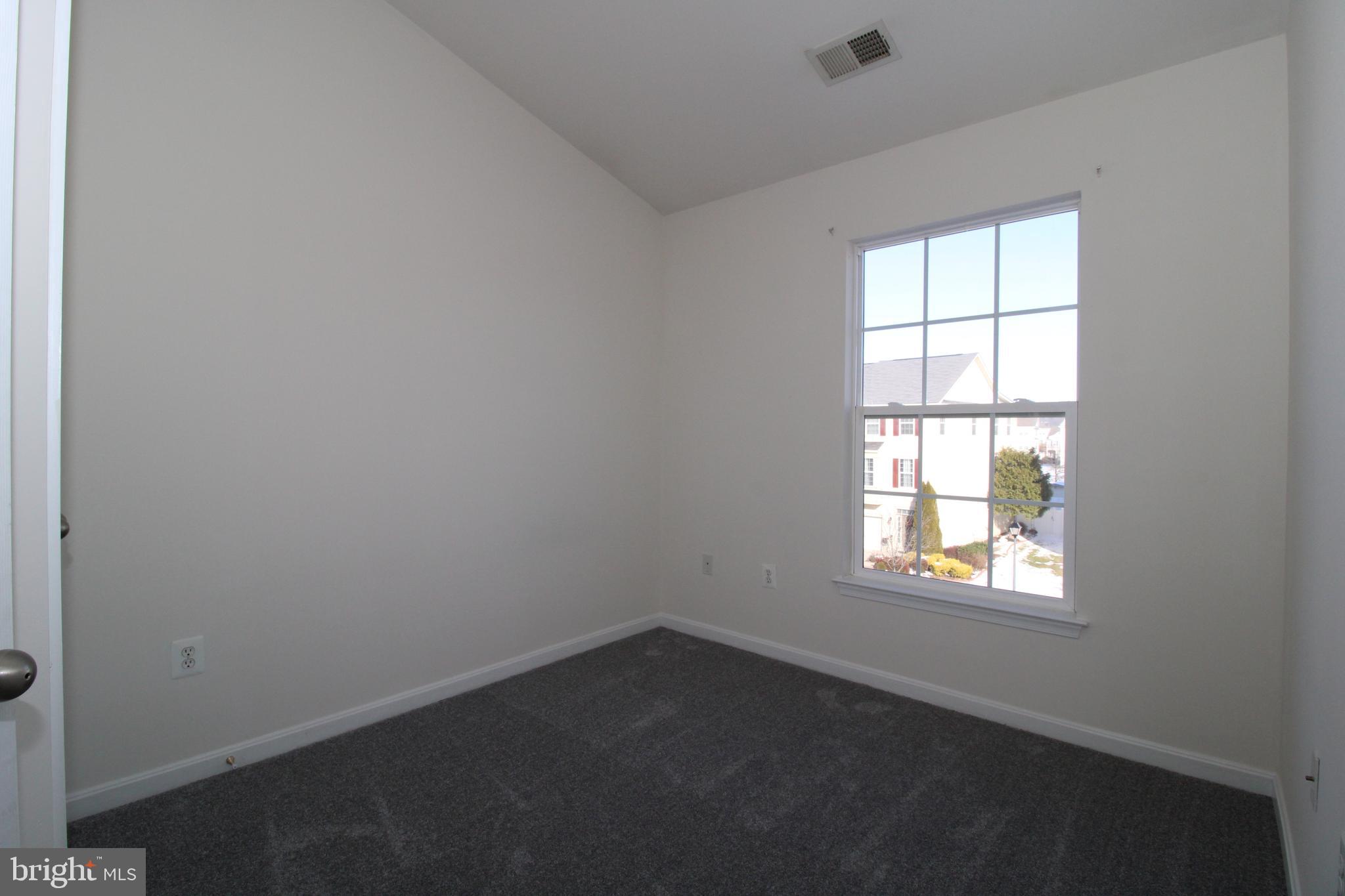 12916 Yellow Jacket Road Hagerstown, MD 21740 - Photo 10 of 18 Bedroom 1 (1 of 2)