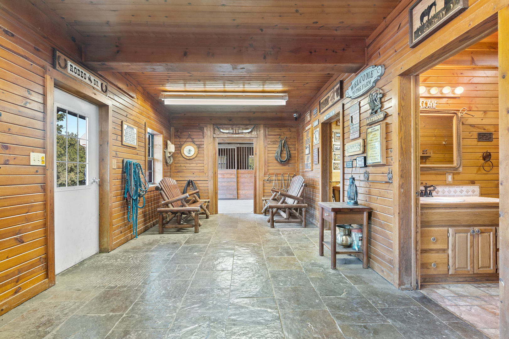 8970 Millbrook Road Millbrook, IL 60541 - Photo 17 of 30 a view of a room with gym equipment