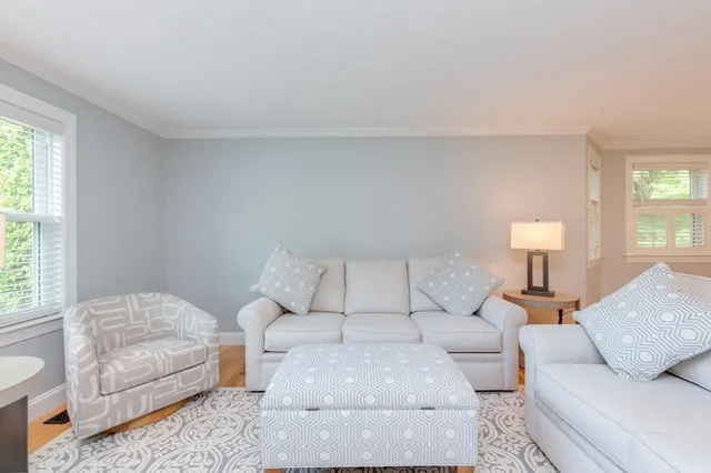 $3,400 | 246 Winding Pond Road, Londonderry, NH 03053