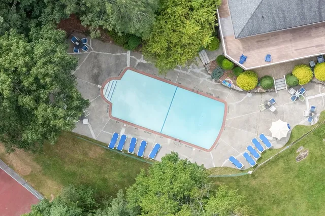 $3,400 | 246 Winding Pond Road, Londonderry, NH 03053