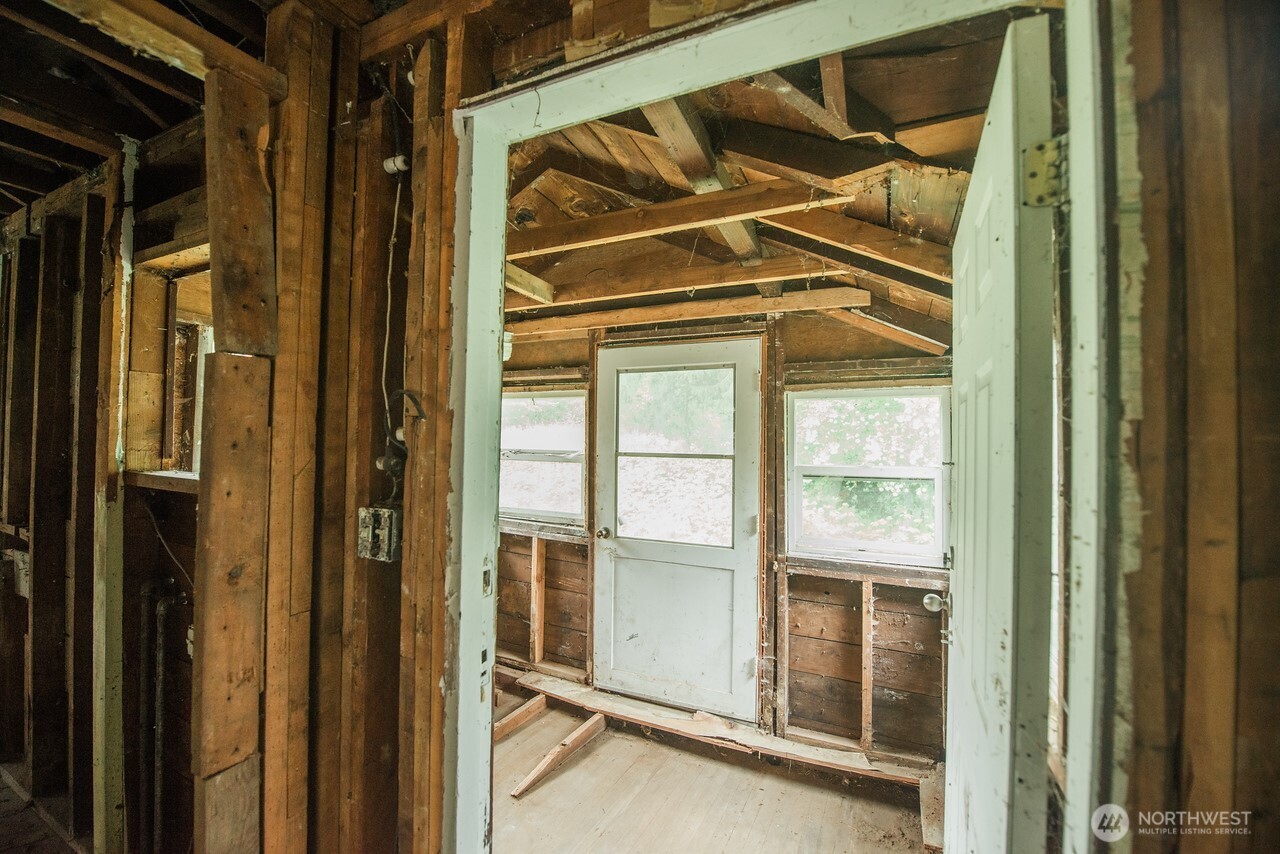 10379 Bethel Burley Road Southeast Port Orchard, WA 98367 - Photo 15 of 40 a view of an empty room