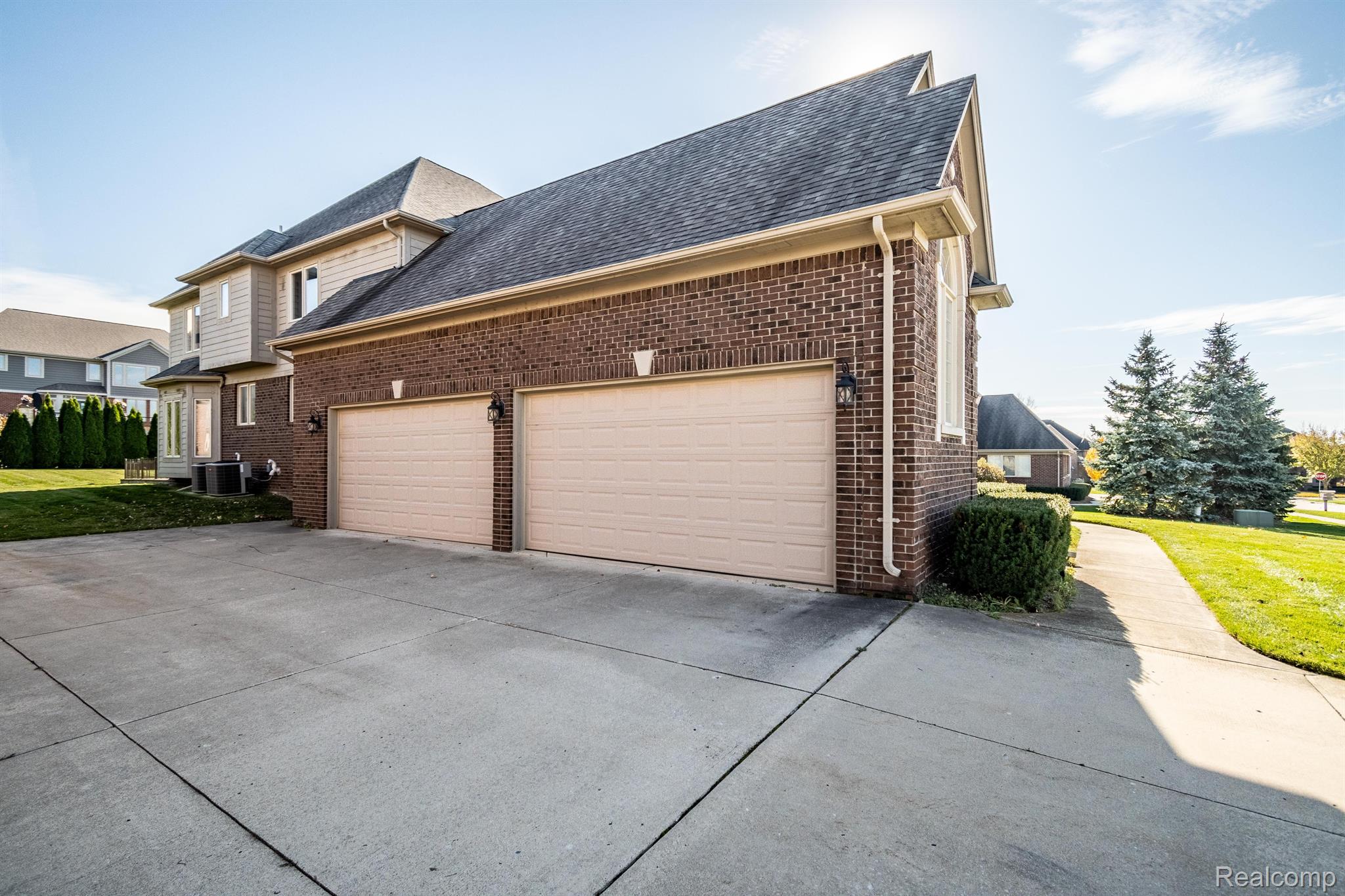 1351 Galena Rochester, MI 48306 - Photo 55 of 60 Gallery Image 55