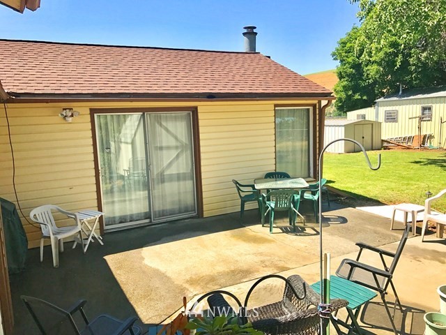 622 Harlem Road Dayton, WA 99328 - Photo 2 of 15
