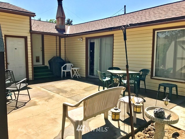 622 Harlem Road Dayton, WA 99328 - Photo 3 of 15