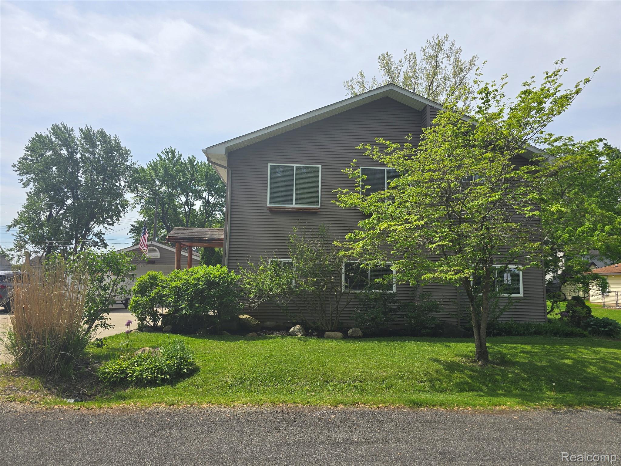 135 North Haven Street Novi, MI 48377 - Photo 34 of 36 20260526_110807.jpg