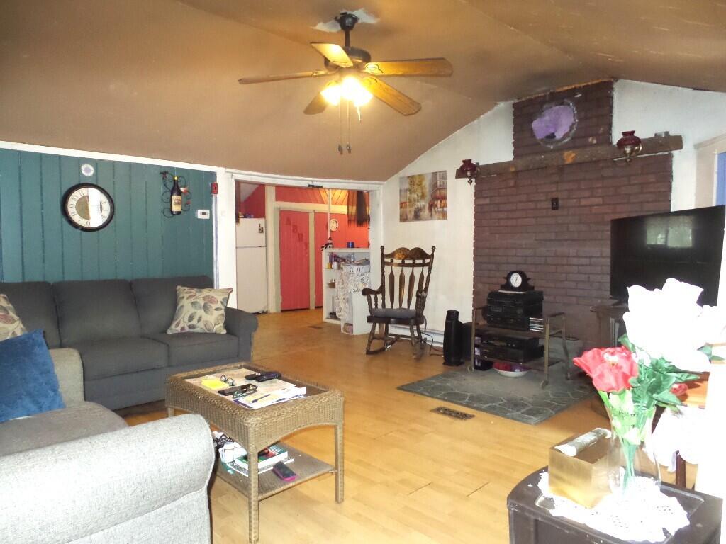 203 Bigelow Hill Road Norridgewock, ME 04957 - Photo 8 of 24 Living room
