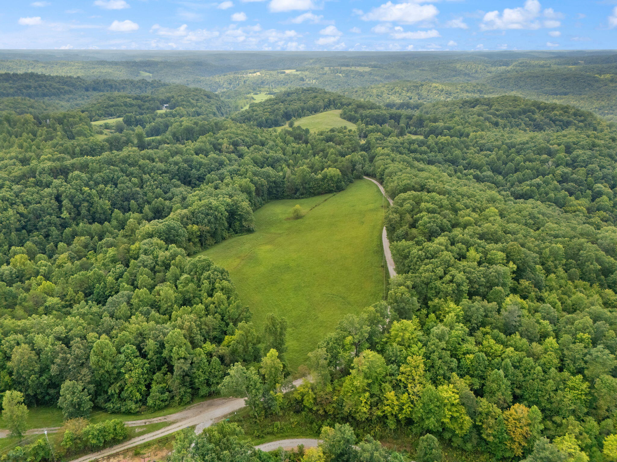 8 Hamilton Ridge Road Beattyville, KY 41311 - Photo 9 of 18 7-web-or-mls-DJI_20240819113534_0188_D