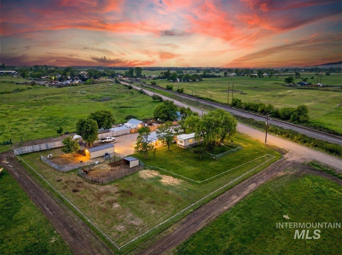 9228 Washoe Road Payette, ID 83661 - Photo 1 of 49 Overview of rural landscape