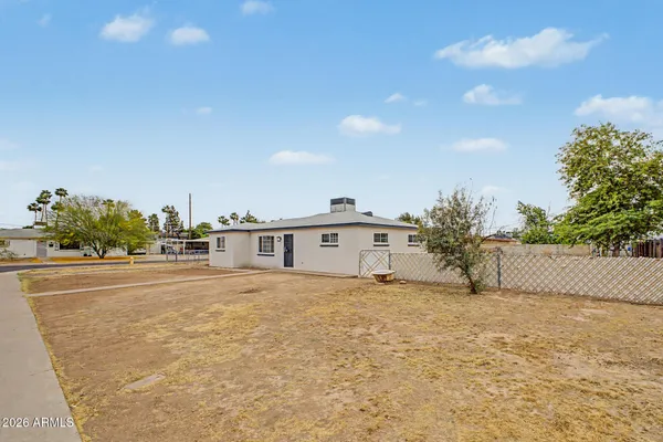 $375,000 | 2719 West Echo Lane, Phoenix, AZ 85051