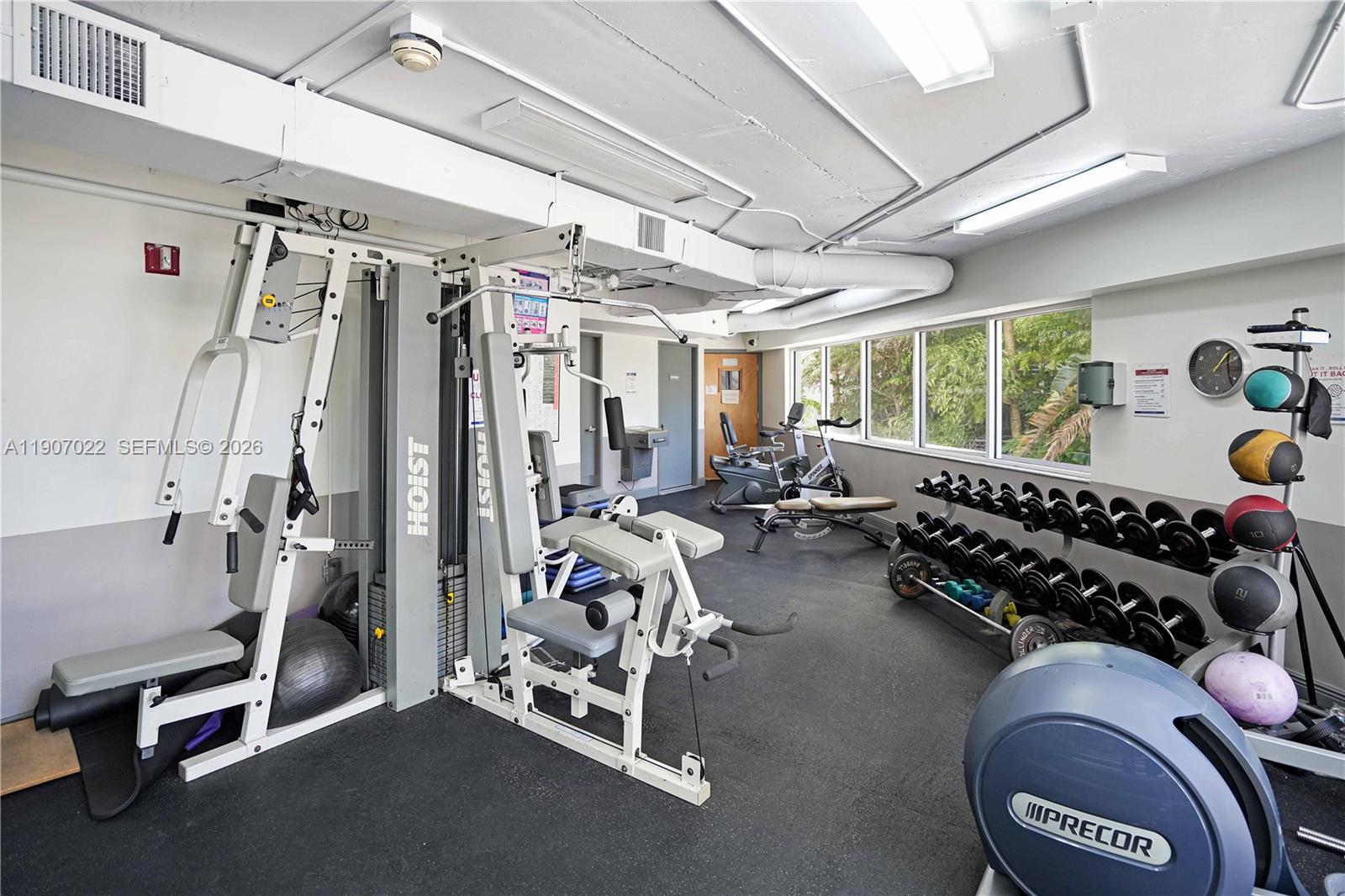 1621 Bay Road, Unit 604 Miami Beach, FL 33139 - Photo 18 of 30 a view of a room with gym equipment