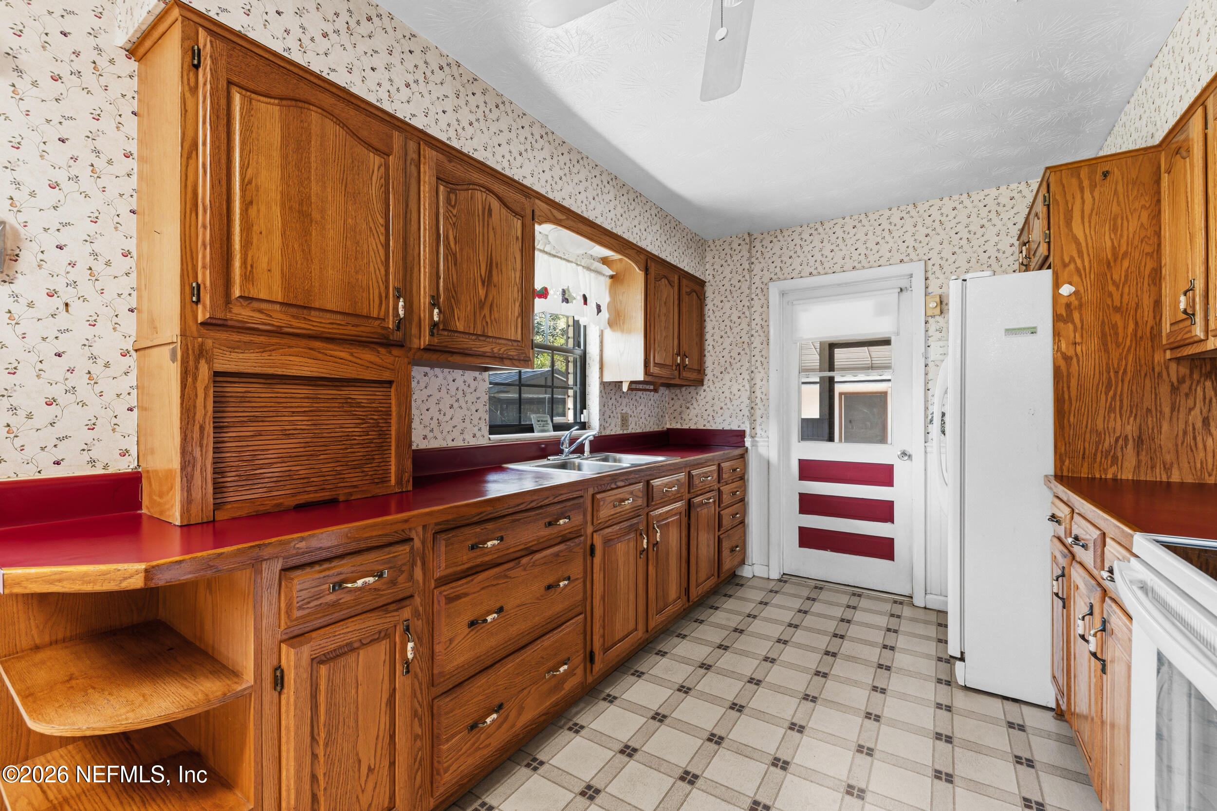 9630 Old Plank Road Jacksonville, FL 32220 - Photo 14 of 30 Clean and Large