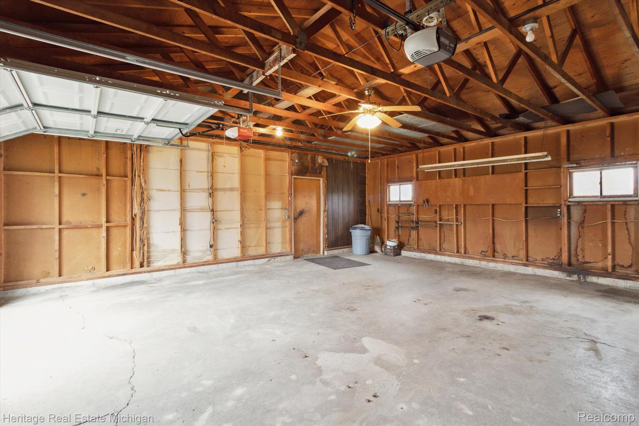 998 Lansing Road Morrice, MI 48857 - Photo 36 of 47 Garage