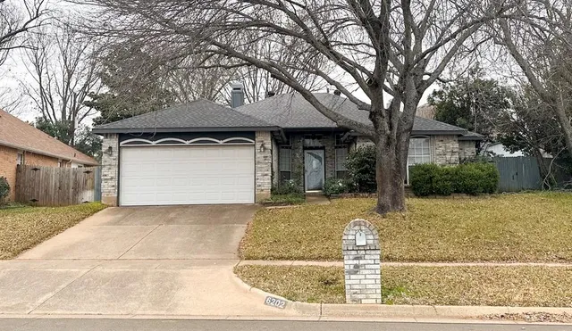 $2,350 | 6202 Sandstone Drive, Arlington, TX 76001