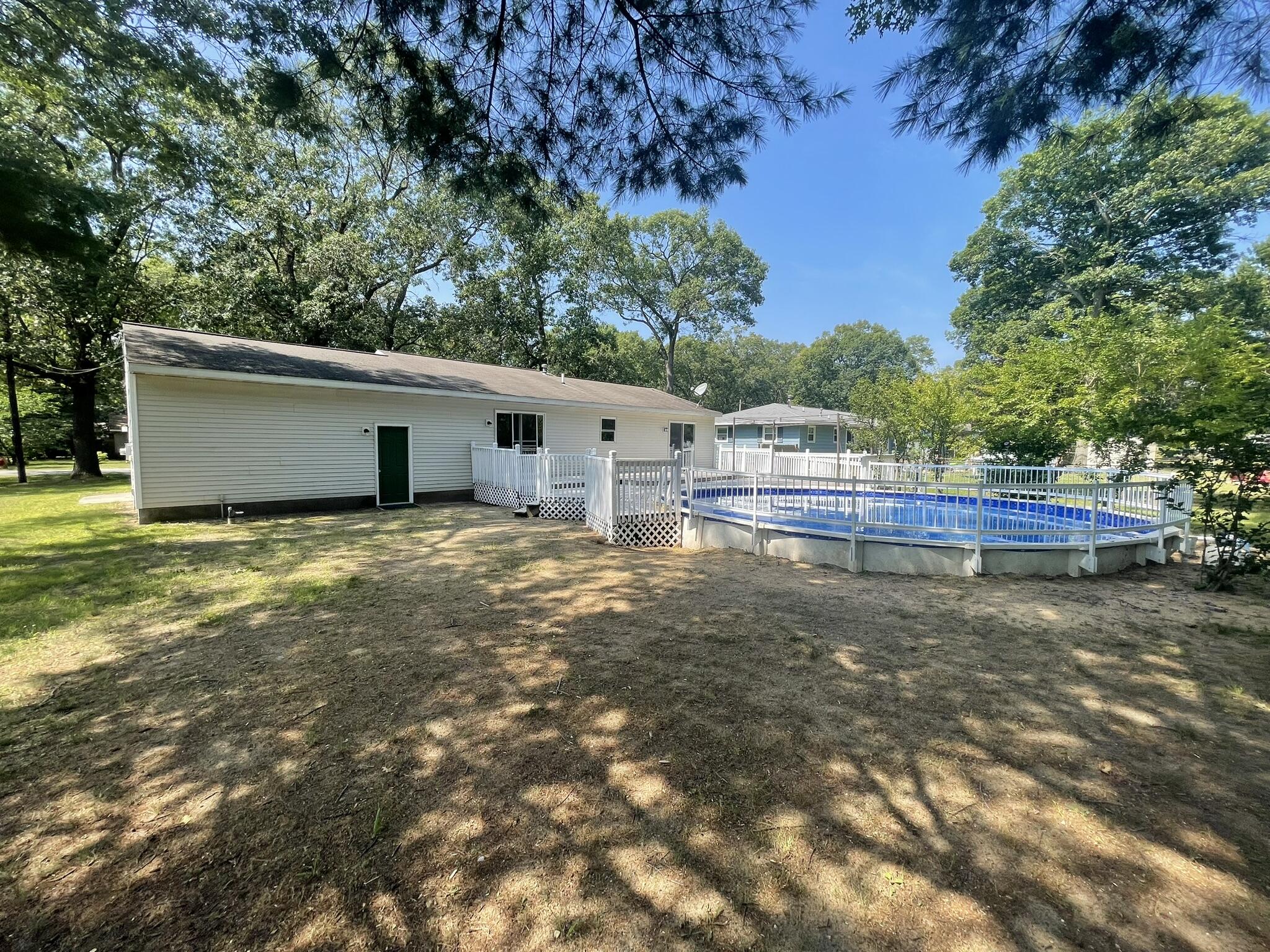 1276 Poulson Road Muskegon, MI 49445 - Photo 28 of 30 IMG_6785
