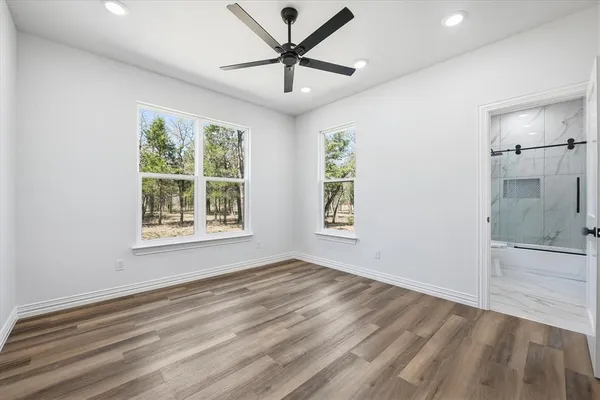 $649,999 | 377 Oak Cove Court, Sunset, TX 76270