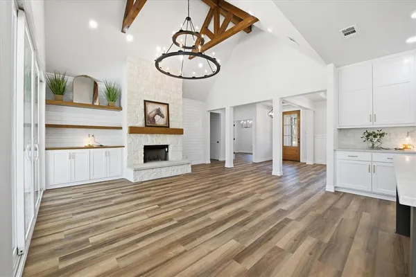 $649,999 | 377 Oak Cove Court, Sunset, TX 76270