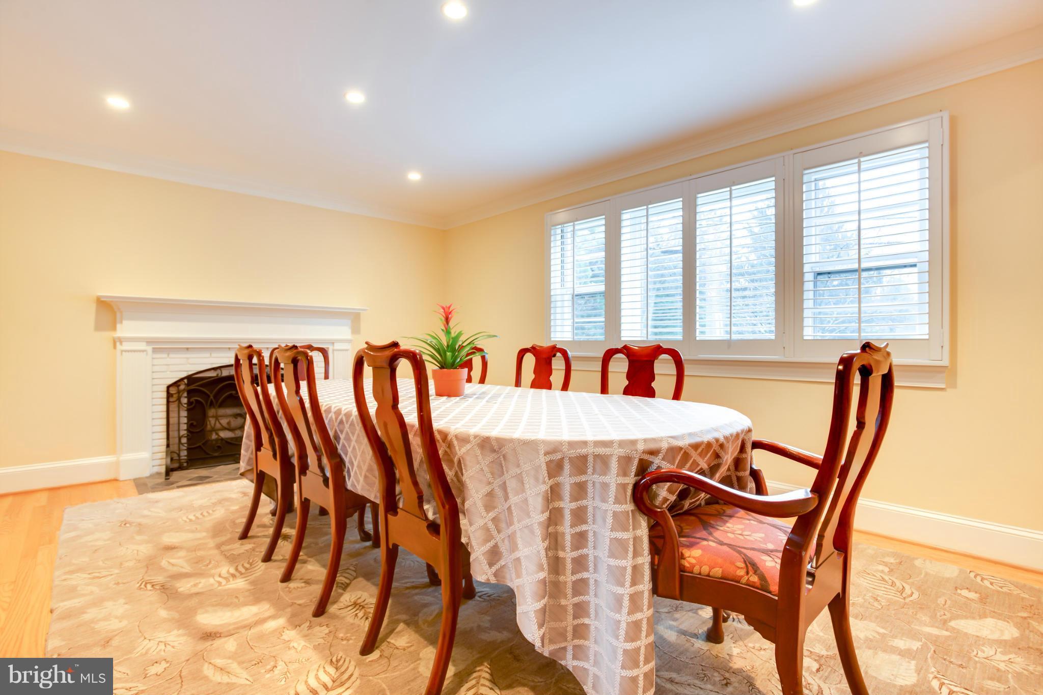 3861 Chesterbrook Road Arlington, VA 22207 - Photo 11 of 28 Dining Room