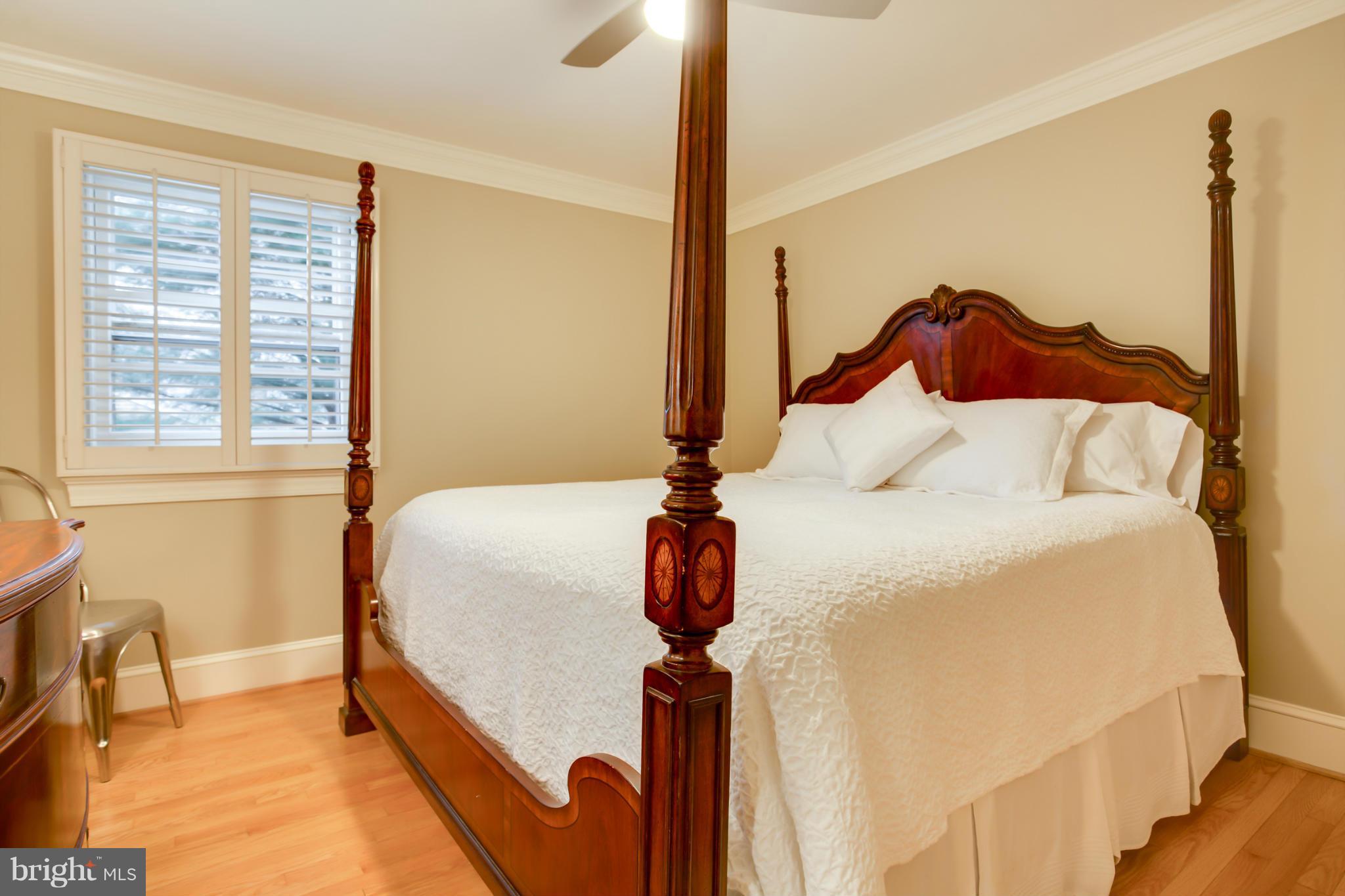3861 Chesterbrook Road Arlington, VA 22207 - Photo 13 of 28 Bedroom