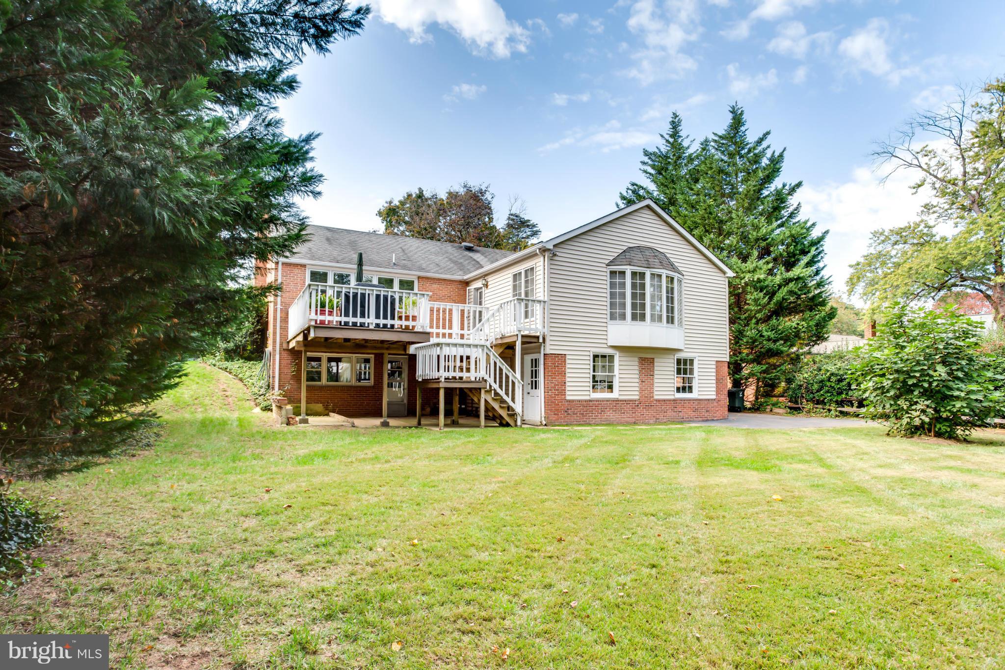 3861 Chesterbrook Road Arlington, VA 22207 - Photo 26 of 28 Exterior (Rear)
